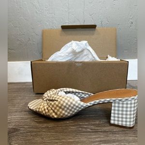 J crew LIGHT KHAKI GINGHAM PRINTED KNOTTED
MID BLOCK-HEEL
SANDALS